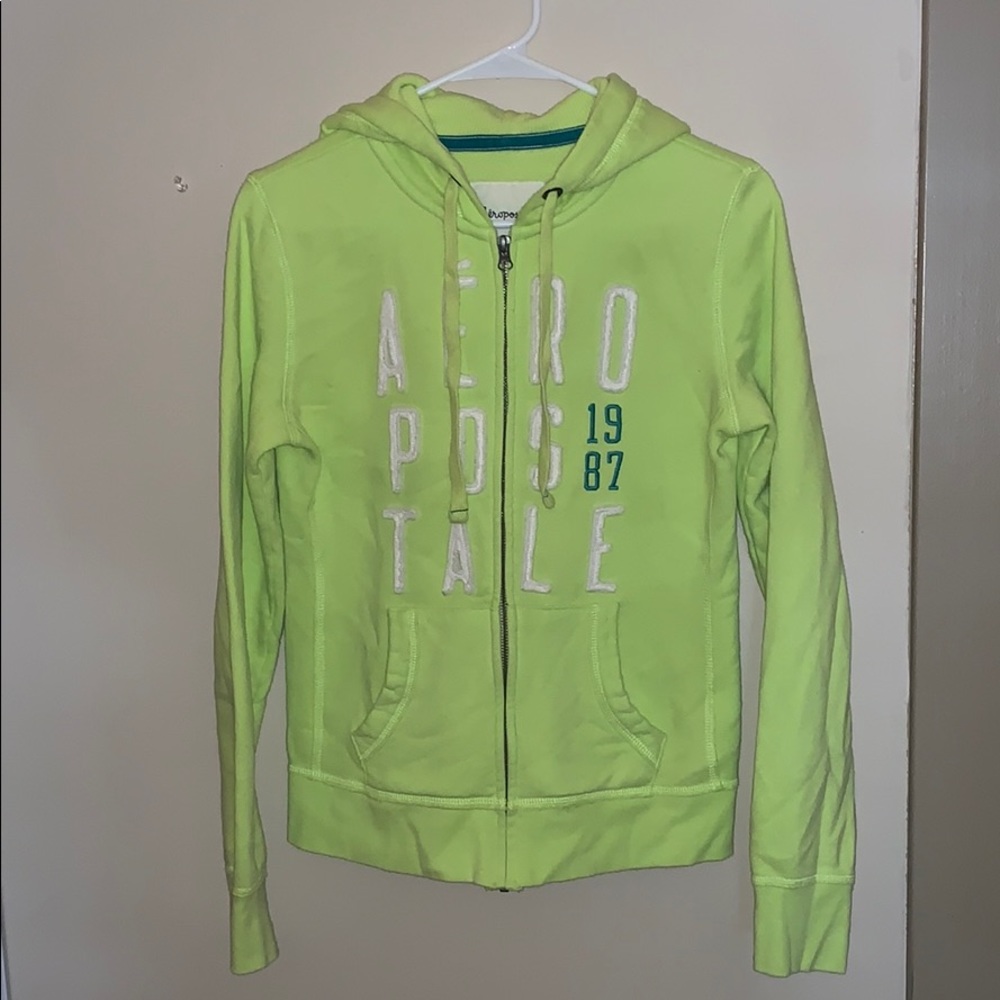 A comfy zip up hoodie only worn once!